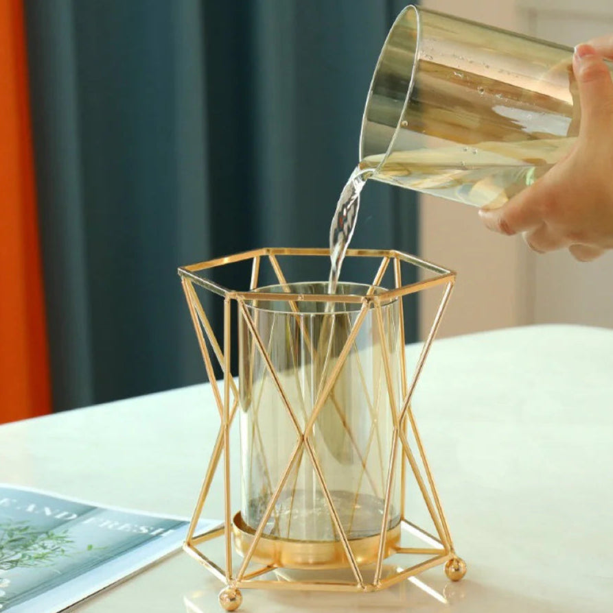 Chinese European Floral Arrangement Glass Vase Decor